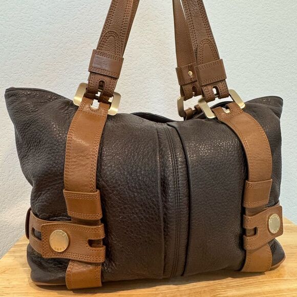 Michael Kors Two-Tone Tote Bag with Leather Accents and Metal Hardware Vintage - Picture 3 of 6